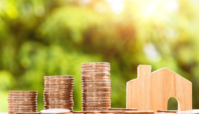 introductory investment concepts diagrams in a classroom